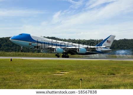The President\'s airplane landing in Harrisburg, PA on Sept 25, 2008 on a training mission. The President was not on board, so the airplane was not officially Air Force One.