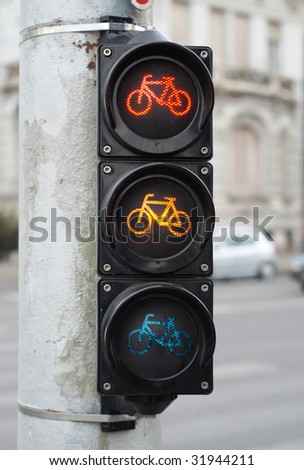 Red and amber color on the traffic light for bicycles