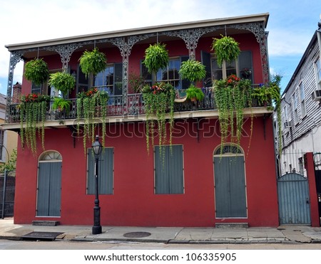 New Orleans French Quarter Style House With Balcony Garden