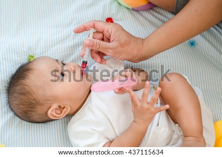 Baby feeding with liquid medicine