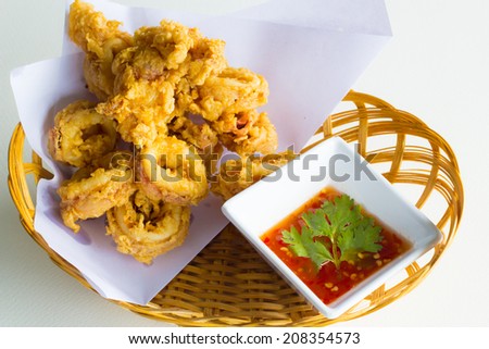 fried calamari with sweet chili sauce