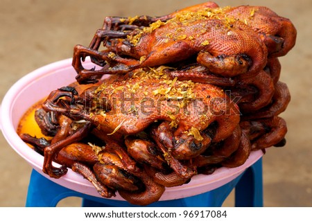 Roasted duck in Cambodia, delicious! street food