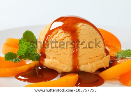 Apricot ice cream and caramel topping