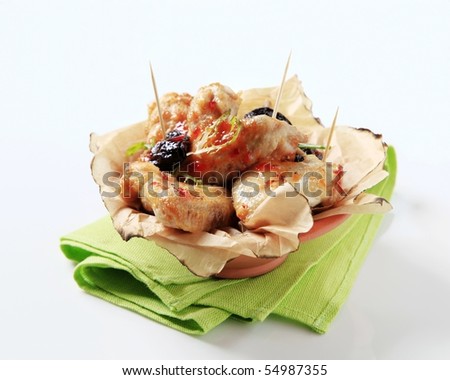 Marinated chicken and dried plums