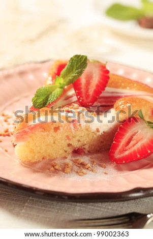 Cheese and strawberry sponge cake