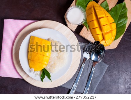 Mango sticky rice,Mango,glutinous rice eat with mangoes,Thai style tropical dessert,