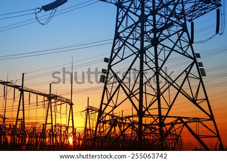 The power supply facilities of contour in the evening, it is very beautiful