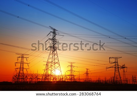 The evening electricity pylon silhouette, it is very beautiful