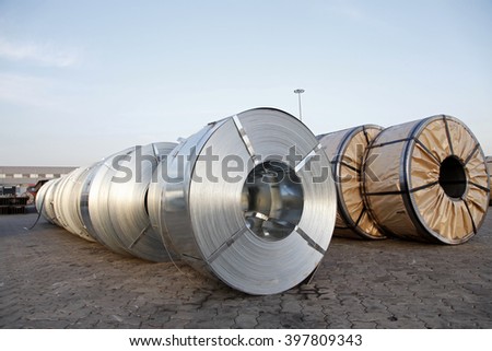 roll steel in harbor, Cold rolled steel coils