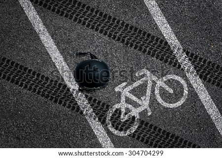 Bicycle accident on bike lane