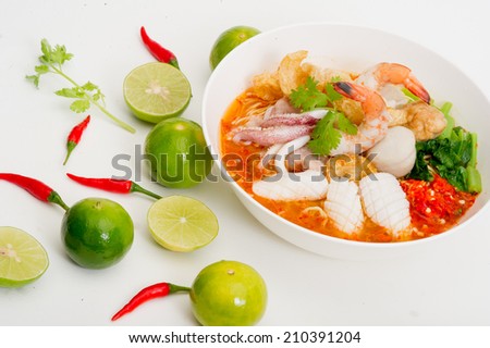 Tom Yam Talay, Seafood Noodle tom yum Soup