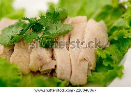 Steam chicken for eat with rice.,Chicken in Chinese Wine