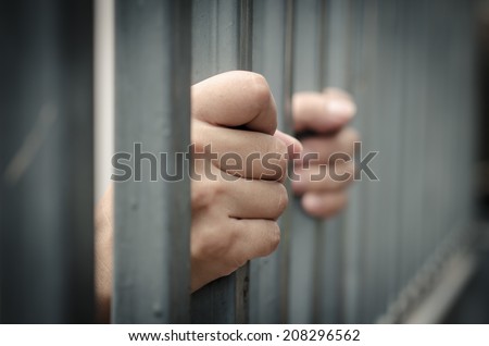 Hand in jail