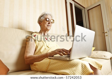 elder lady with laptop
