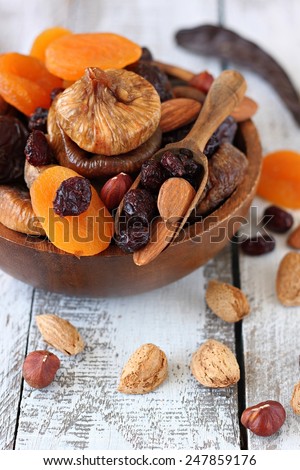 Dried fruits with nut
