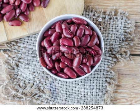 red beans background, red beans in cup, red beans on sack,