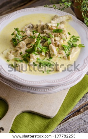 Zurich style stew with mushrooms and cream sauce
