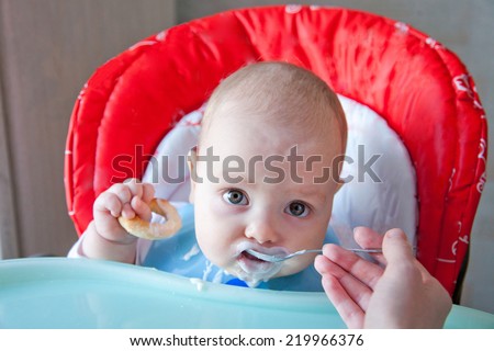 Baby-led weaning with dairy product