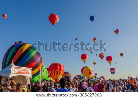 SAINT-JEAN-SUR-RICHELIEU, QUEBEC, CANADA - AUGUST 9, 2015 : 125 kinds of hot air balloons on Montgolfieres - The 8 Hot Air Balloons Festival Fleet in Saint-Jean-Sur-Richelieu, Canada on August 8, 2015