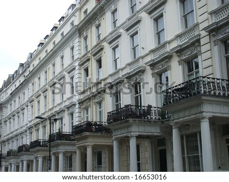 Pics Of Houses In London. Row of Expensive Houses in