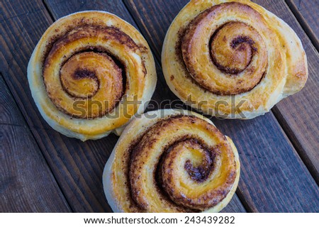 tasty cinnamon buns ready for a treat