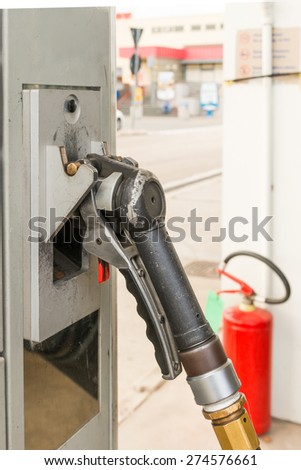 liquid gas propane fuel gun before refill