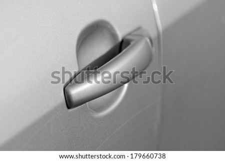 Close up photo of the car door handle