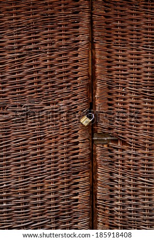 Close up photo of a wicker box