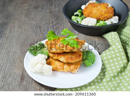 Chicken cutlets with cauliflower and broccoli