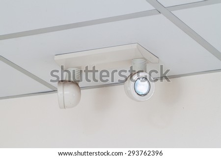 emergency lights with two lamps on the ceiling