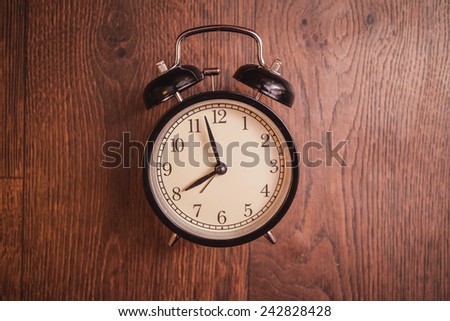 service time while clock waiting beginning morning wooden floor