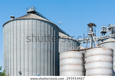 Plant for the drying and storage of cereals