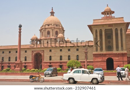 NEW DELHI, INDIA - MAY  17, 2014: Rashtrapati Bhavan is the official home of the President of India on  May  17, 2014   , New Delhi, India.