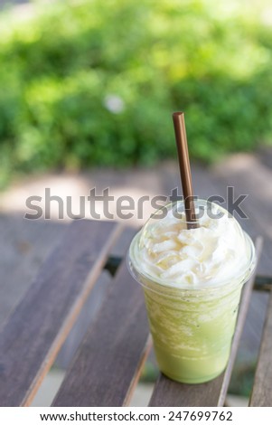 matcha green tea smoothie whipped cream