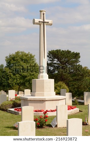 War Memorial and war graves