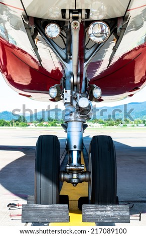 front landing gear light aircraft on the ground