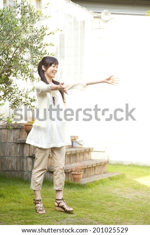 woman reaching out a hand