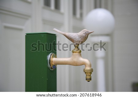 An image of The Bird-Shaped Faucet