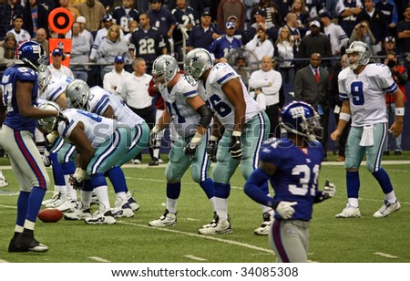 DALLAS - DEC 14: Taken in Texas Stadium Sunday. Tony Romo and the Dallas Cowboys lineup against the NY Giants. Cowboys played the NY Giants on December 14, 2008 in Dallas, Texas.