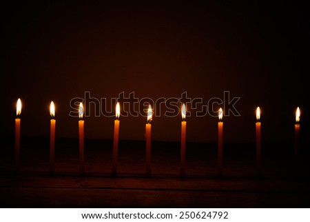 Feel romantic candlelight.