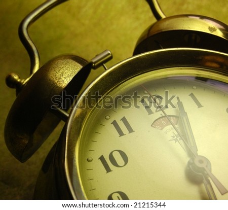 gold clock