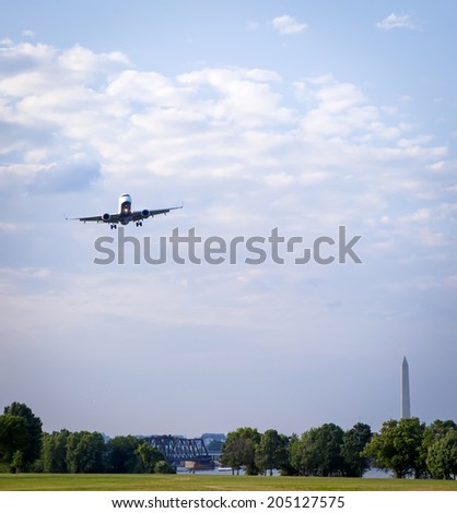 Airplane descending into National Airport, Washington, DC