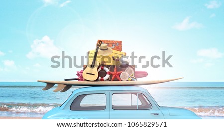 Car with luggage on the roof ready for summer vacation 3D Rendering, 3D Illustration