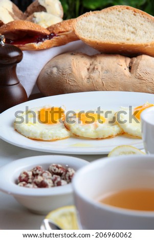 Scrambled eggs with bread for Breakfast