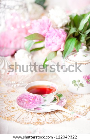 Tea in the Shabby Chic style