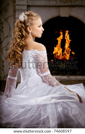Image of luxury bride with wedding hairstyle