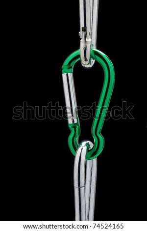 Green carbiner hook forming chain with chrome carbiners