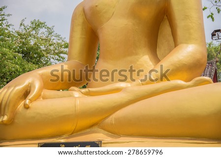 buddha statue hands