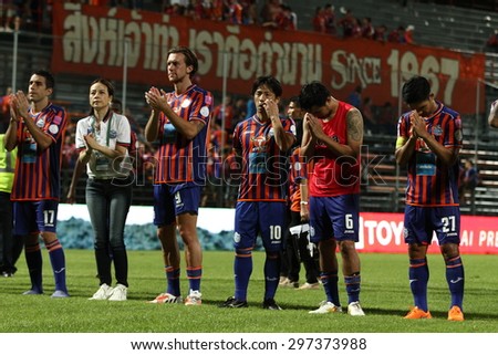 BANGKOK THAILAND- JULY 15 :Players of Thai Port Fc thank fans  Thai Premier League between Thai Port Fc and Nakhon Ratchasima F.C. at PAT Stadium on July15,2015 in Bangkok Thailand