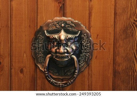 Precise door knocker is used to switch the gate and knock, as a practical object.